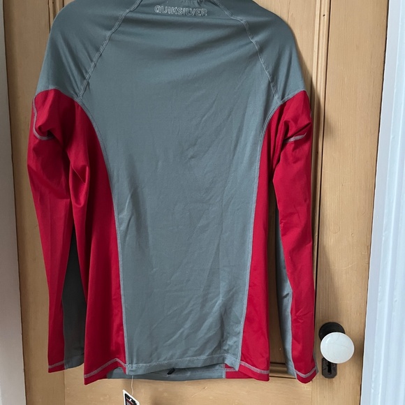 QuikSilver Men's Rash guard - Picture 3 of 4